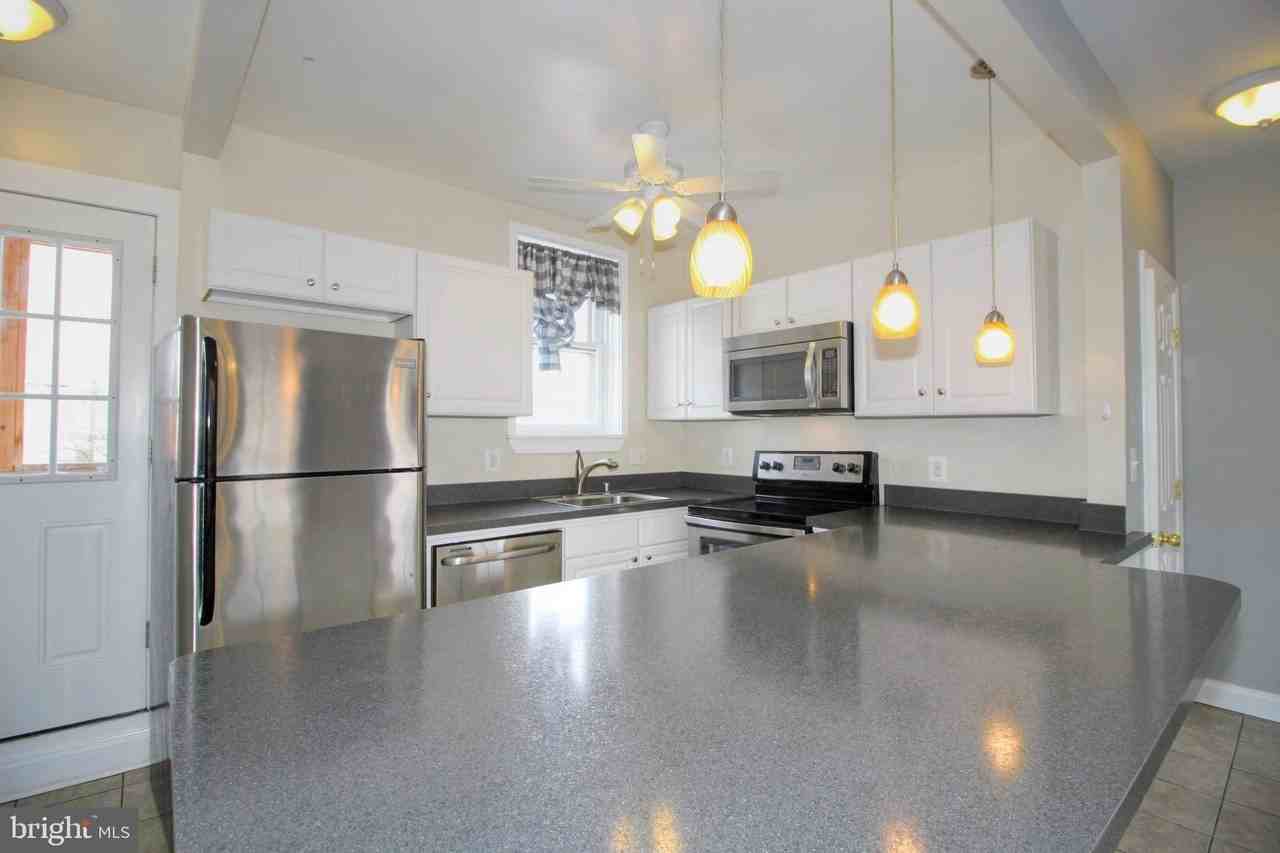 22 N Market St Apt 3 #3 - Photo 4 of 15