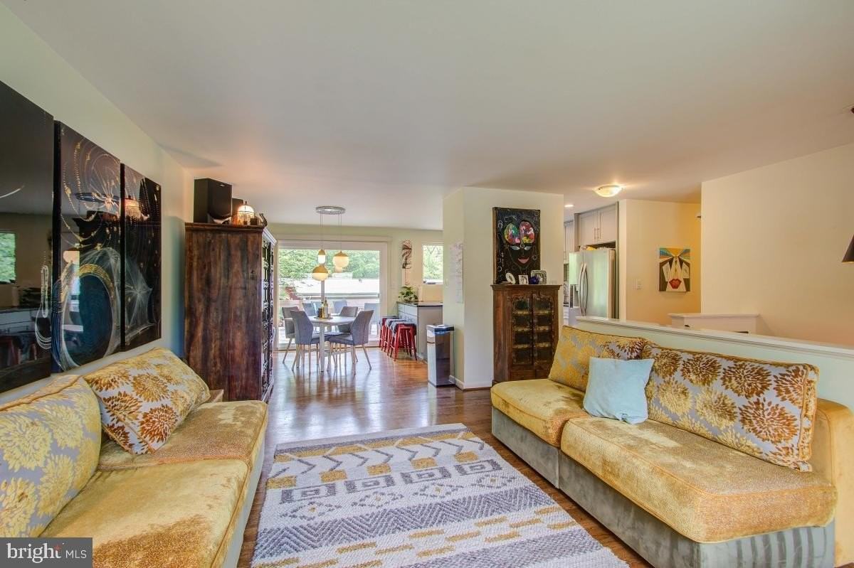 10108 Kohler Rd - Photo 7 of 32