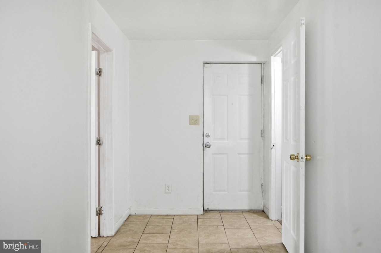 11107 Hudee Ct - Photo 4 of 20