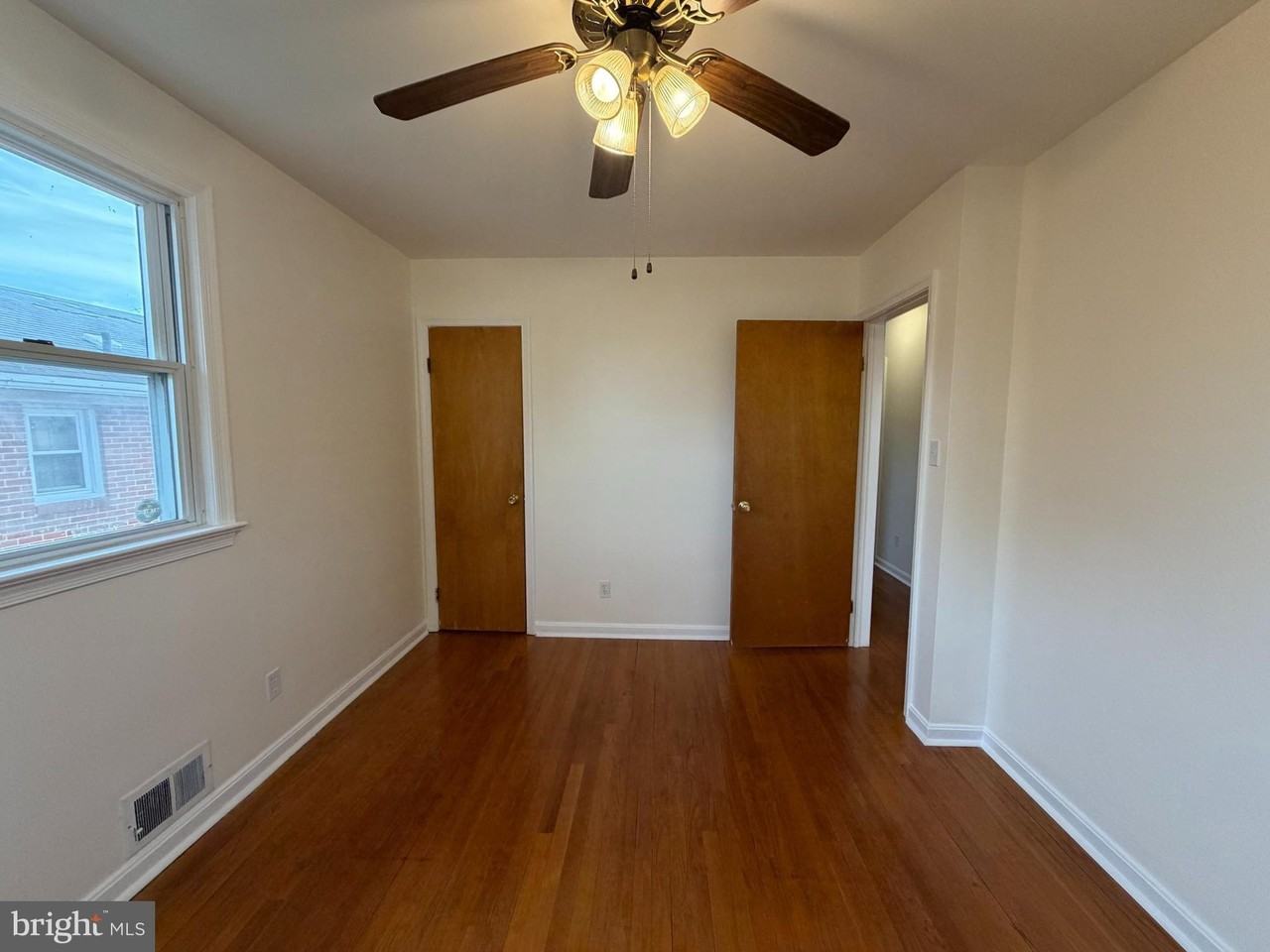 4308 Alton St - Photo 4 of 34