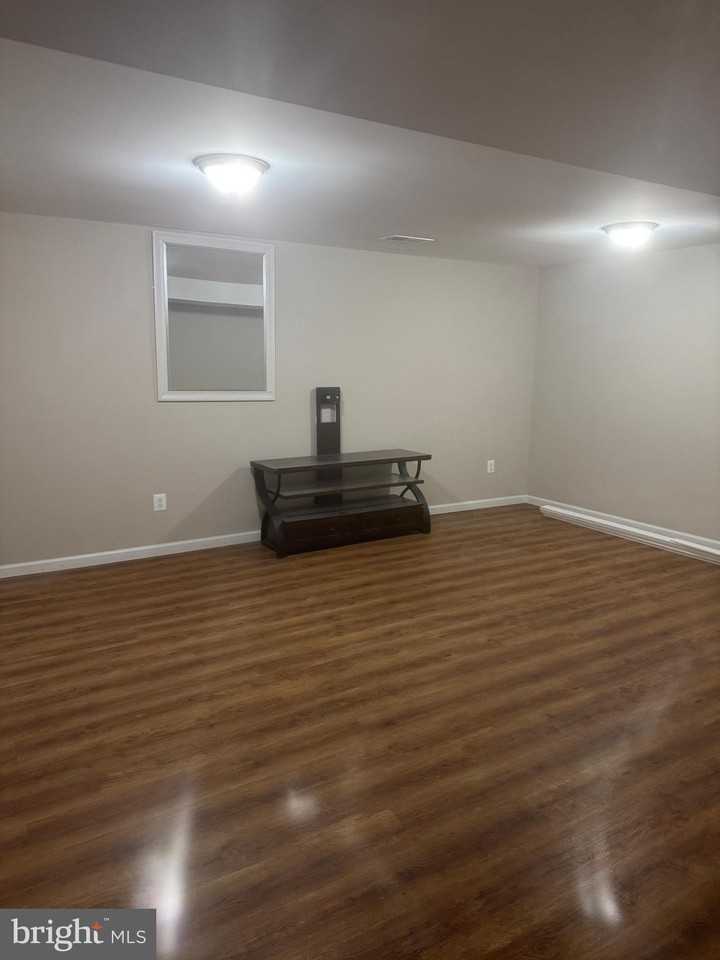 4407 Braeside Ct - Photo 3 of 16