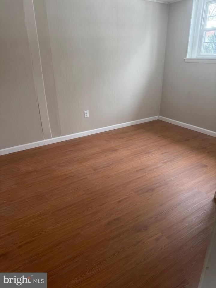 4407 Braeside Ct - Photo 4 of 16