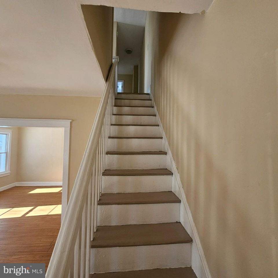 112 N 2nd St - Photo 5 of 11