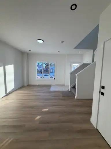 12514 114 Ave Nw - Photo 3 of 18