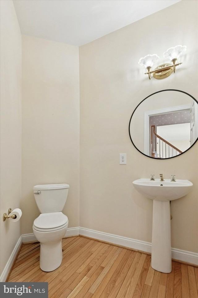 2037 Saint Andrews Dr - Photo 6 of 41