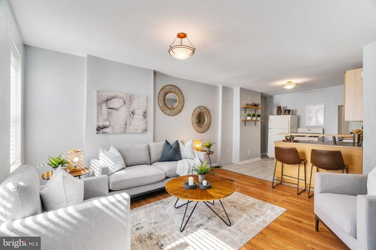 1825 Webster St - Photo 4 of 33