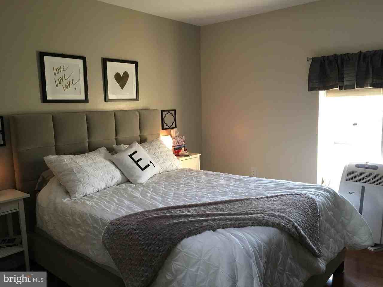 838-00 N Newkirk St Apt D2 #D2 - Photo 5 of 19