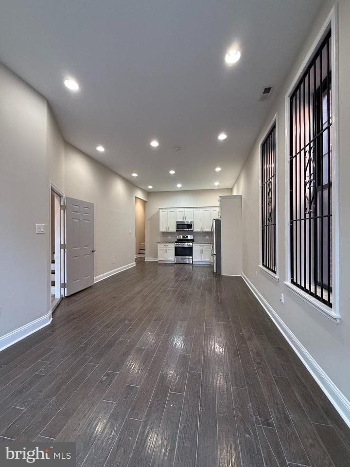 1510 N 17th St Apt 1f #1F - Photo 2 of 12