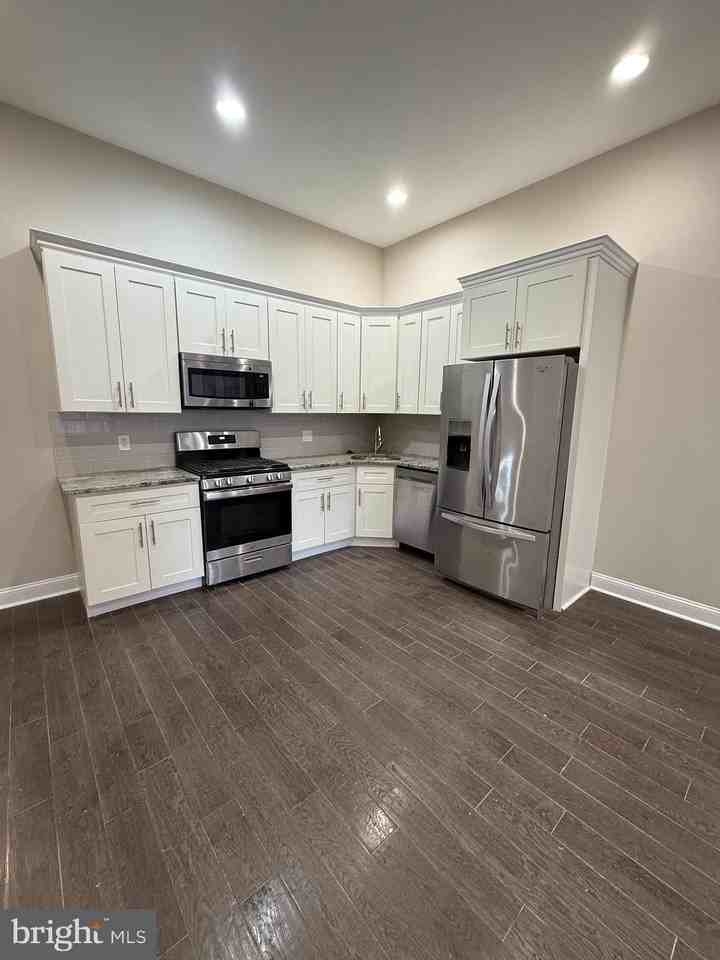 1510 N 17th St Apt 1f #1F - Photo 5 of 12