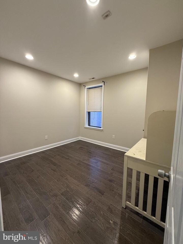 1510 N 17th St Apt 1f #1F - Photo 6 of 12