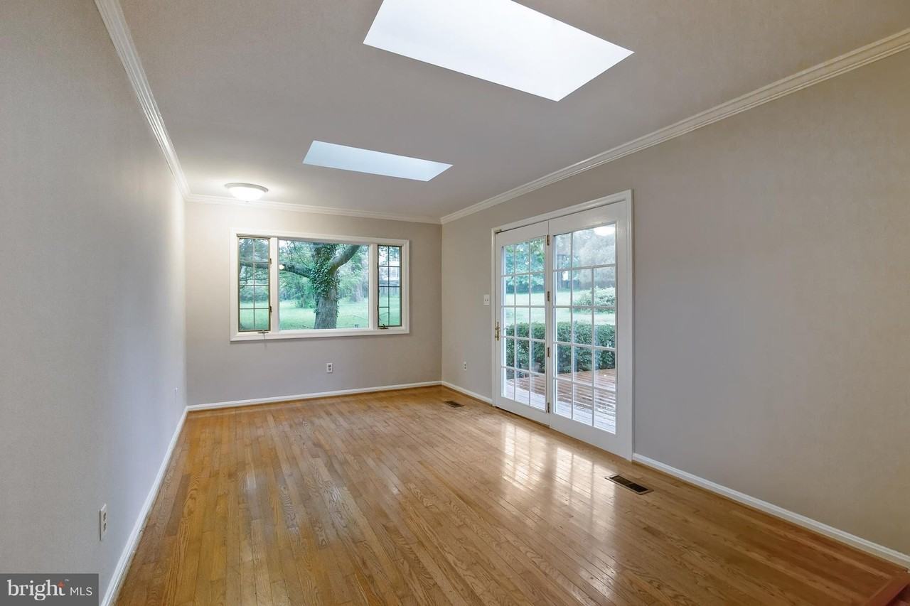 2012 Friendship Ln - Photo 5 of 28