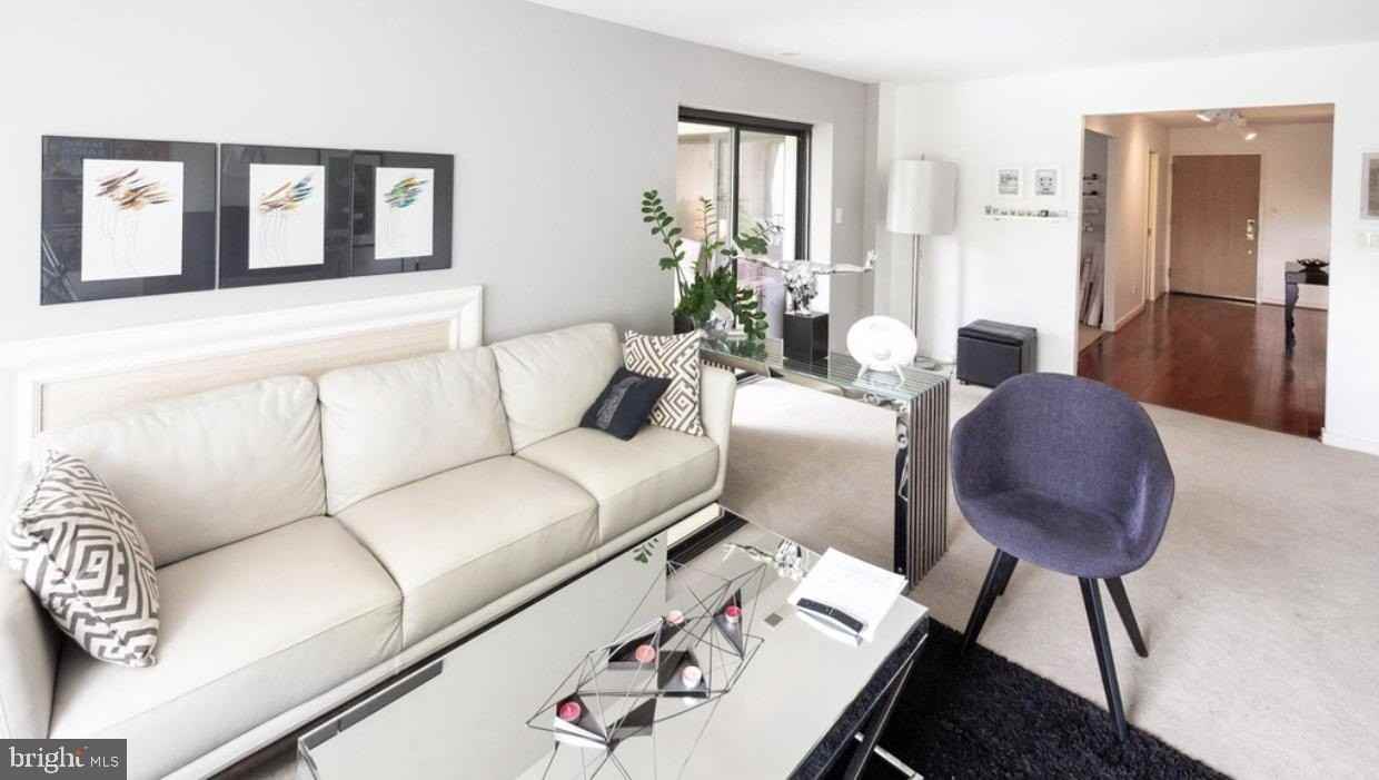 11500 Fairway Dr Apt 402 #402 - Photo 3 of 13