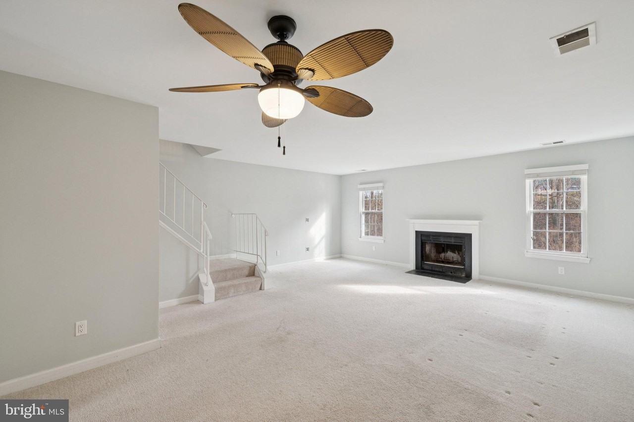 4241 Stockbridge Dr - Photo 7 of 20