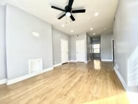 1010 W Sunnyside Ave #2 - Photo 1 of 1