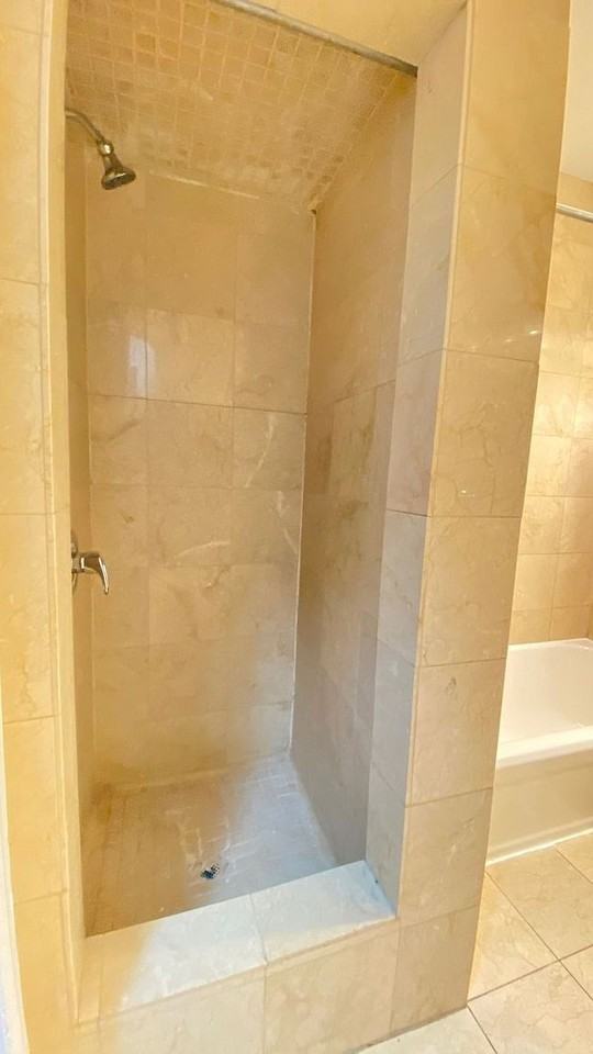 7609 34th Ave #316 - Photo 5 of 8