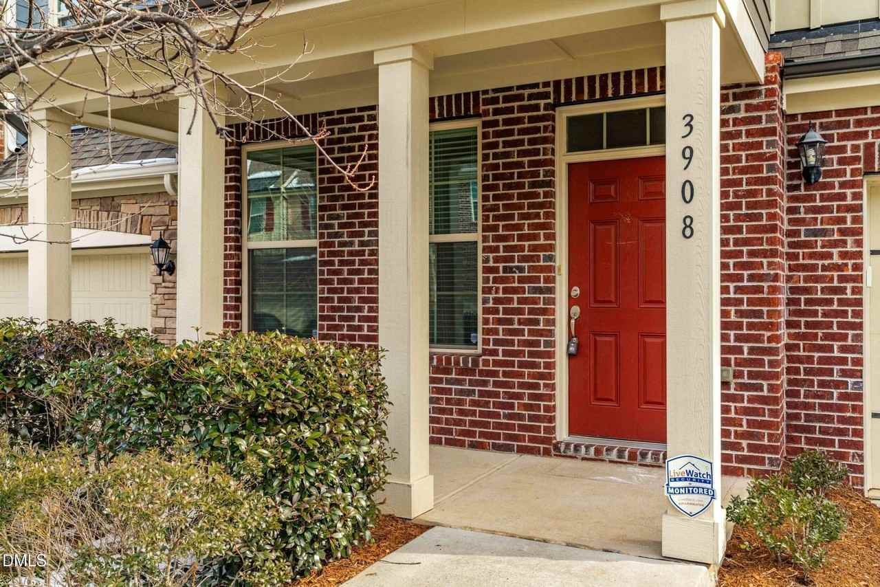 3908 Valley Side Ct - Photo 2 of 33