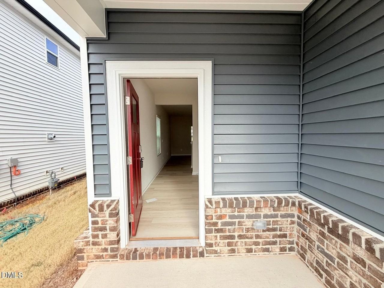 640 Red River Dr - Photo 3 of 42