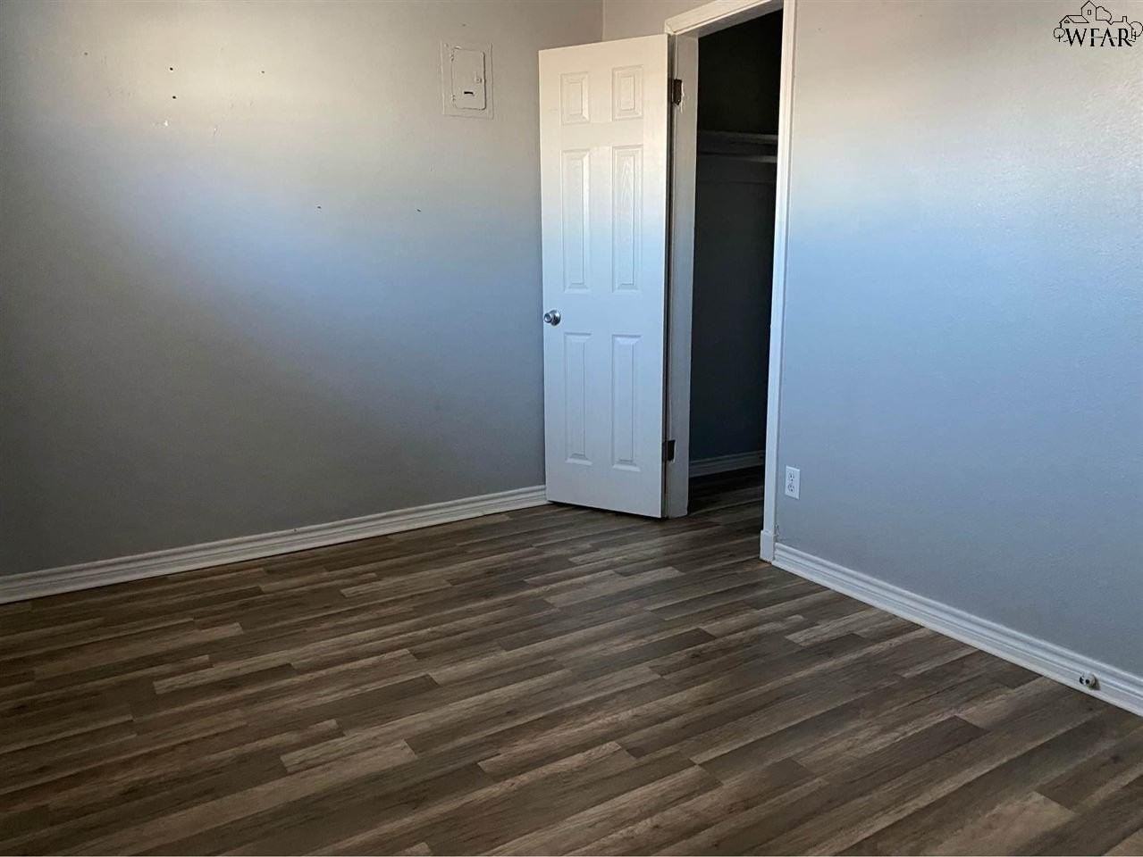 2909 Cunningham Dr - Photo 4 of 6