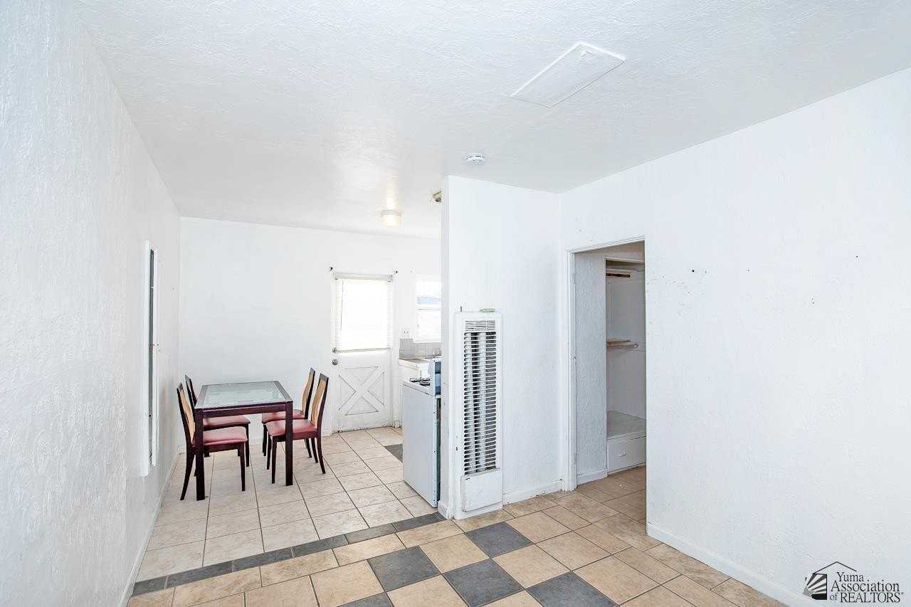 531 S 1st Ave #2 - Photo 3 of 14