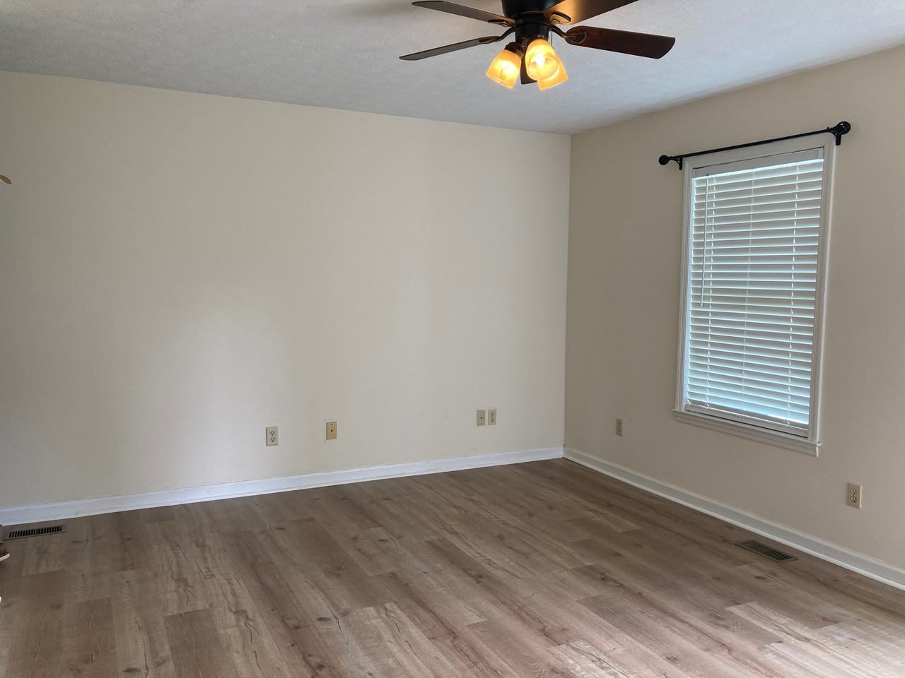 604 Windcrest Dr #NA - Photo 6 of 14