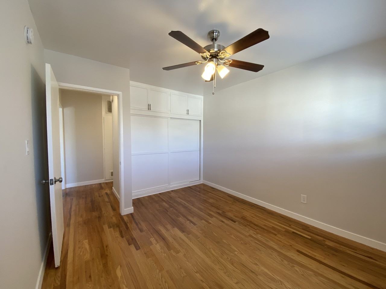 12641 Vanowen St #A - Photo 5 of 8