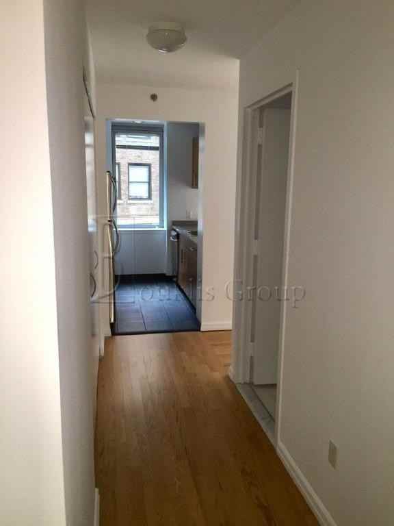 Gold St #412 - Photo 4 of 6