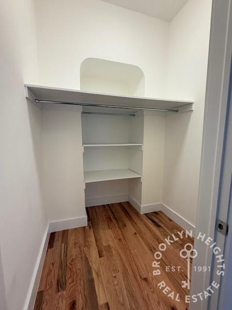 Pineapple St #2J - Photo 3 of 11