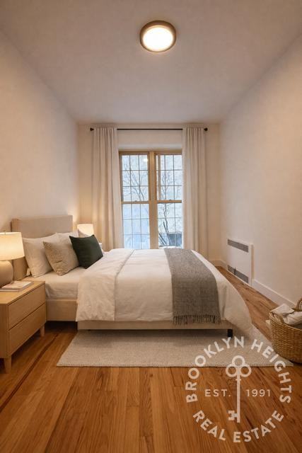 Pineapple St #2J - Photo 4 of 11