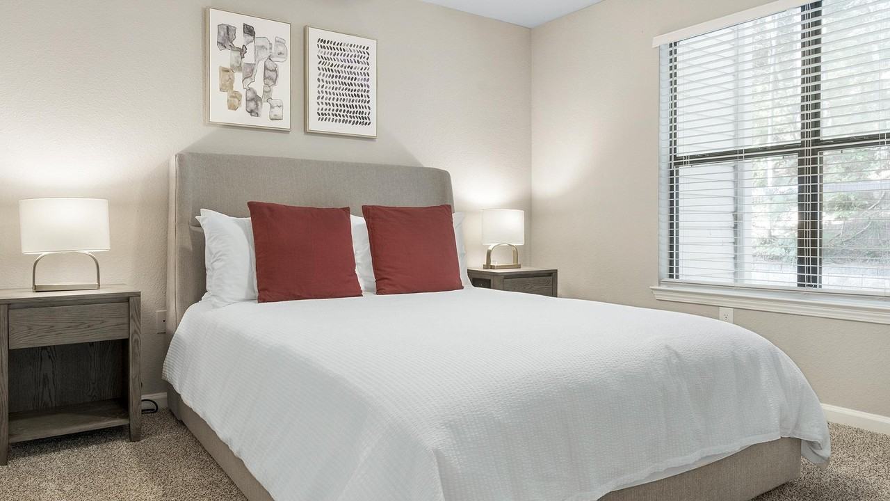 1499 Central Park Blvd - Photo 4 of 30