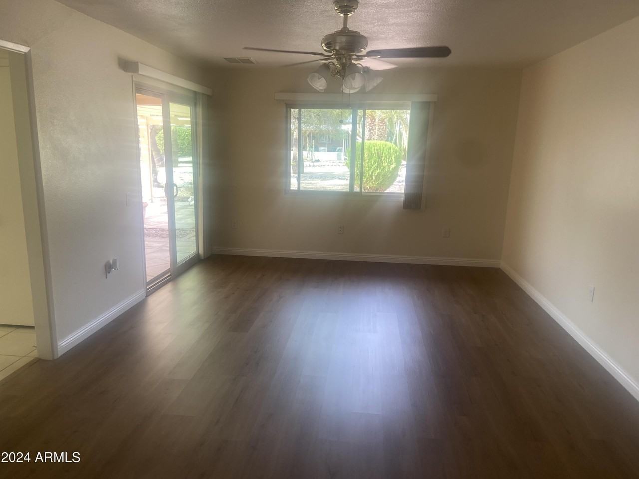 19226 N Keystone Dr - Photo 2 of 14