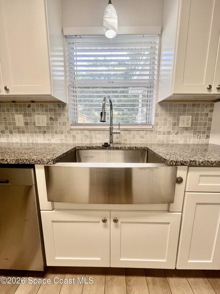 121 3rd Ave - Photo 3 of 19