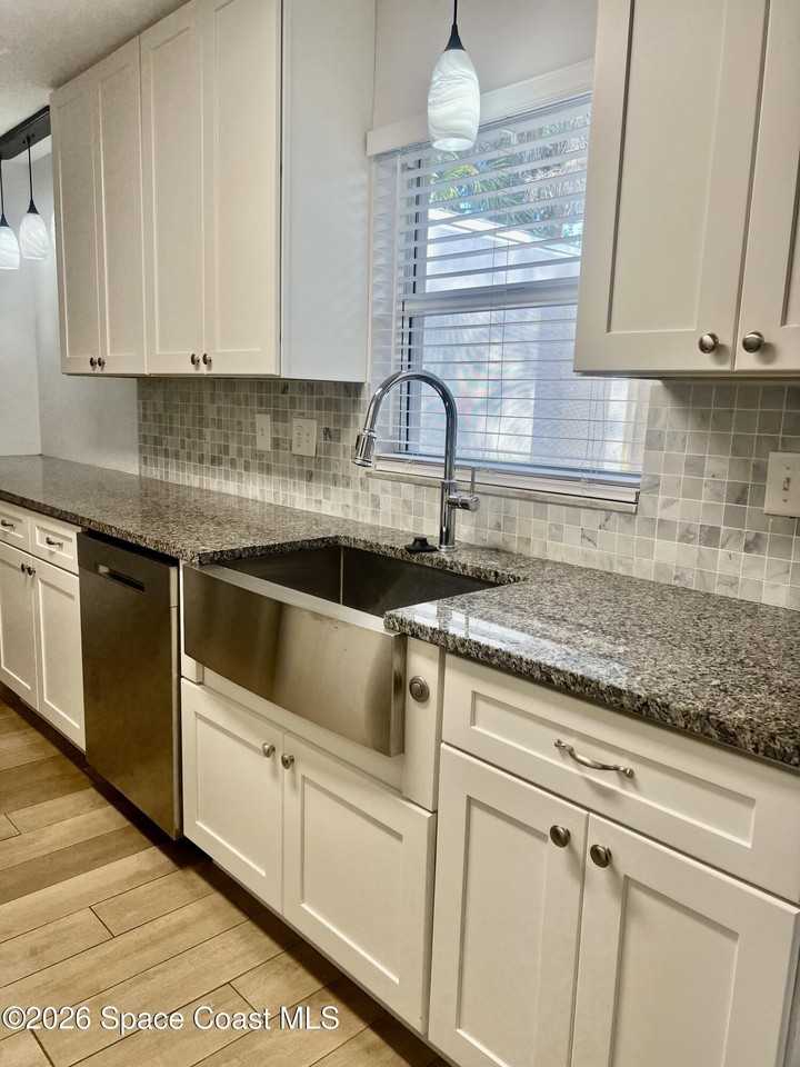 121 3rd Ave - Photo 6 of 19