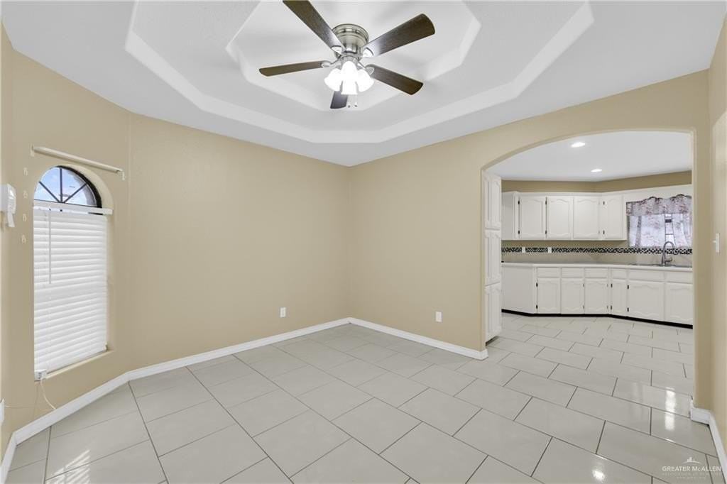 531 Tulip Cir - Photo 6 of 23