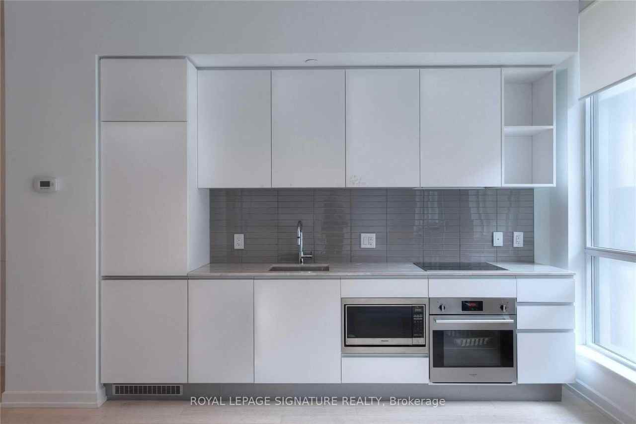 377 Madison Avenue - Photo 2 of 9