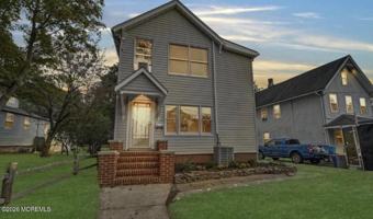 featured image of 313 Norwood Ave