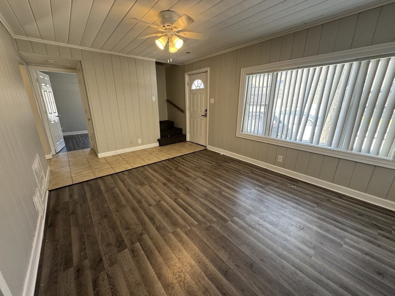 16935 Western Ave - Photo 4 of 16