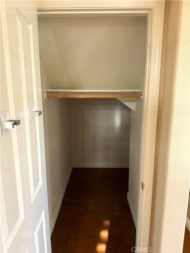 2 Honeydew - Photo 5 of 50