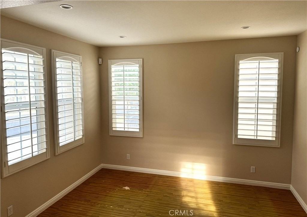 2 Honeydew - Photo 6 of 50