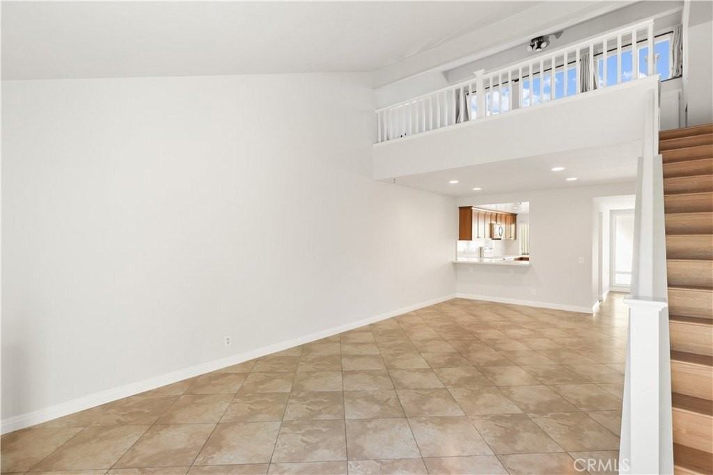 5136 Thorn Tree Ln - Photo 7 of 36