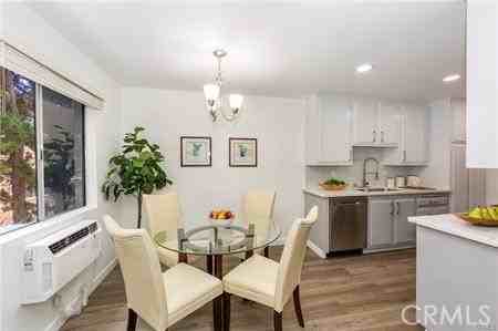 4350 Berryman Ave #8 - Photo 5 of 7