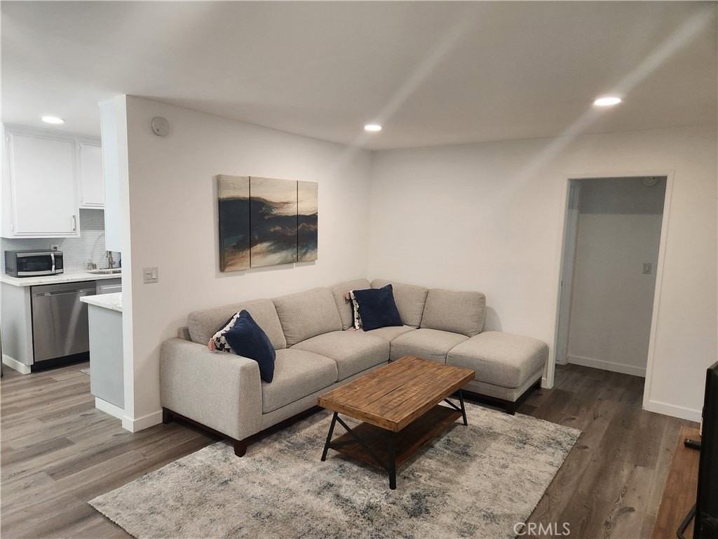 4350 Berryman Ave #8 - Photo 7 of 7