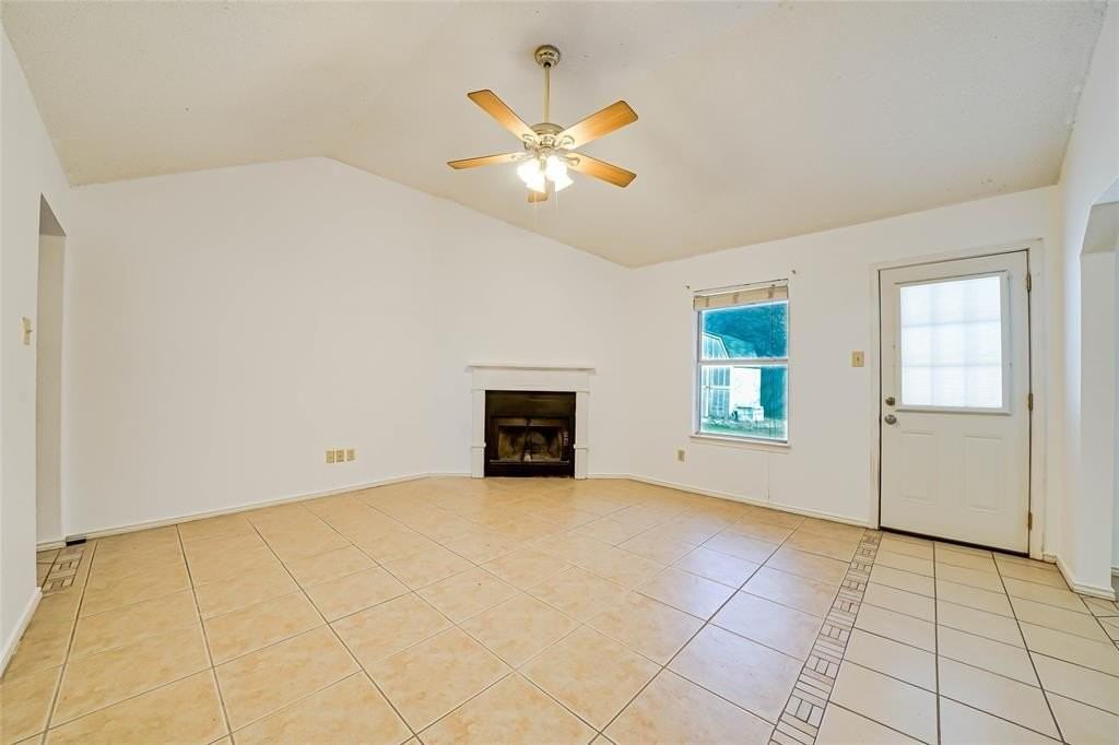 11323 Golden Triangle Cir - Photo 3 of 18