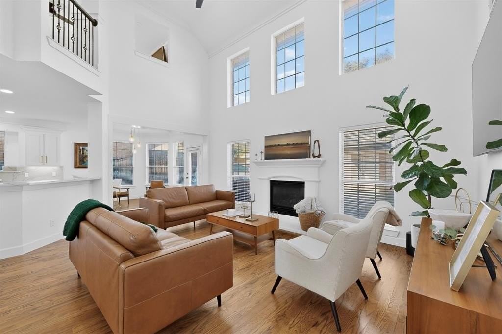 6440 Fianna Hills Dr - Photo 5 of 36