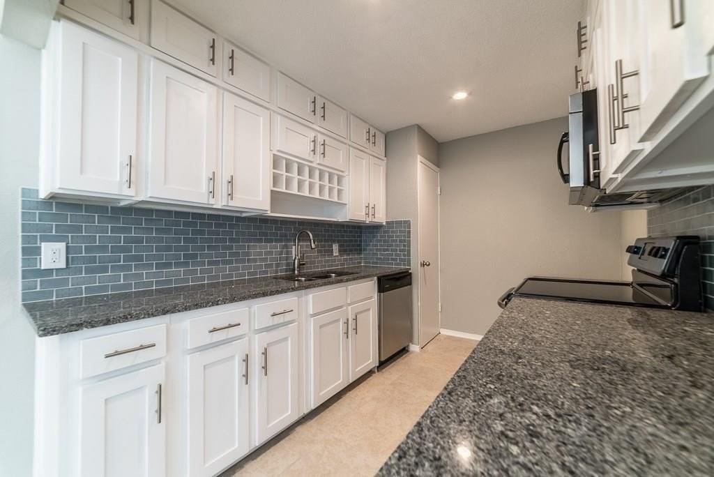 2915 Canis Cir - Photo 7 of 15