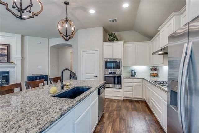 3523 Charleston Dr - Photo 7 of 21