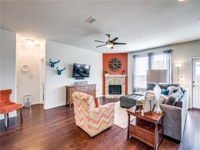 3104 Walker Creek Dr - Photo 3 of 24