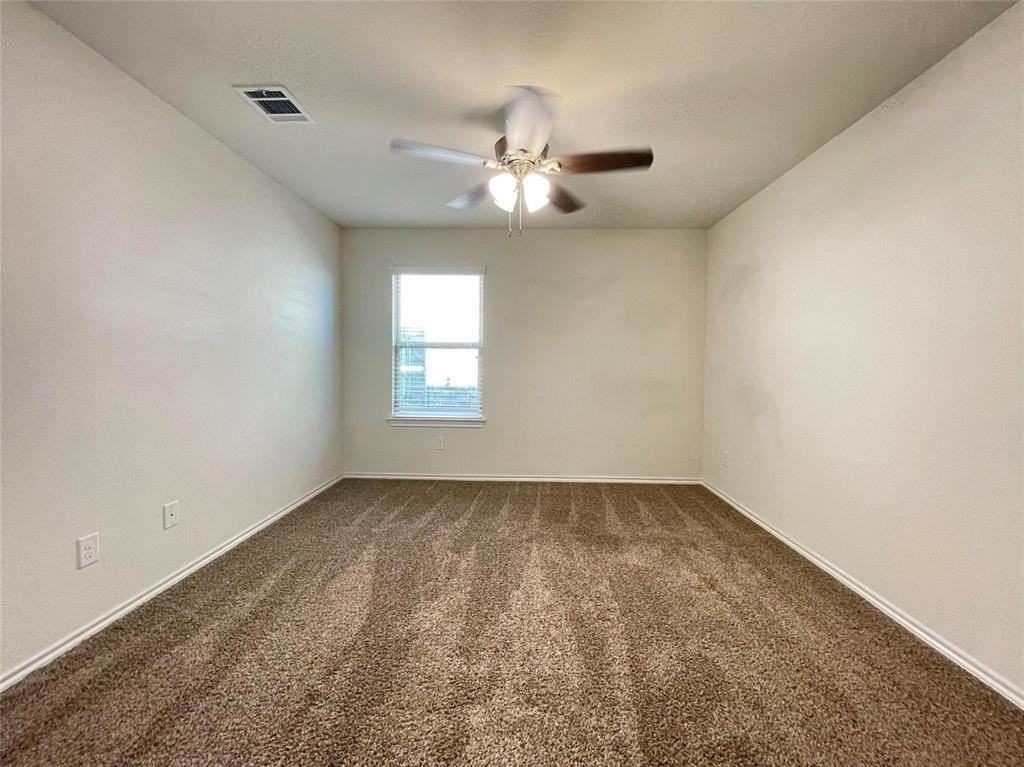 1331 Meadow Creek Dr - Photo 3 of 16