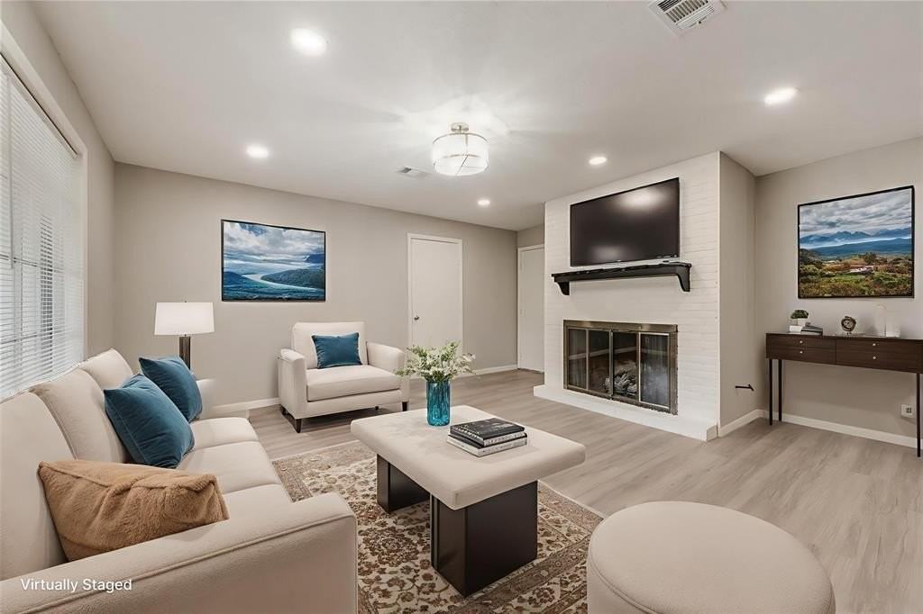 2325 Shady Grove Dr - Photo 3 of 27