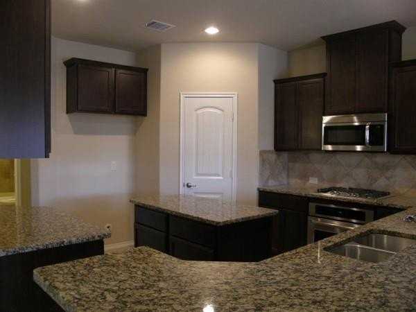 200 Rocky Pine Rd - Photo 6 of 10