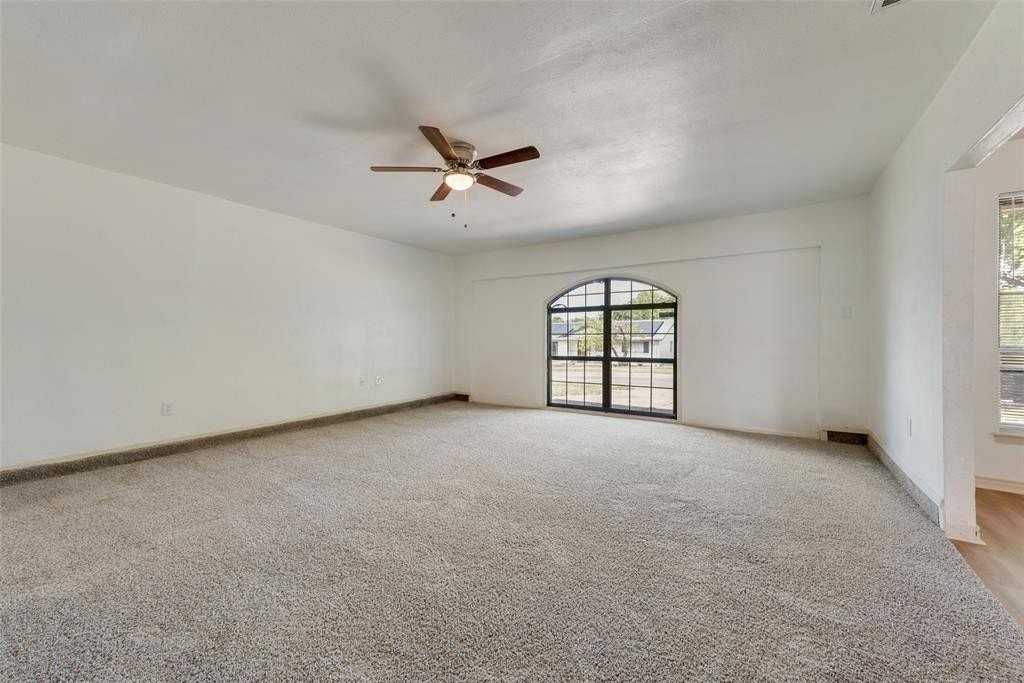 6214 Capestone Dr - Photo 7 of 20